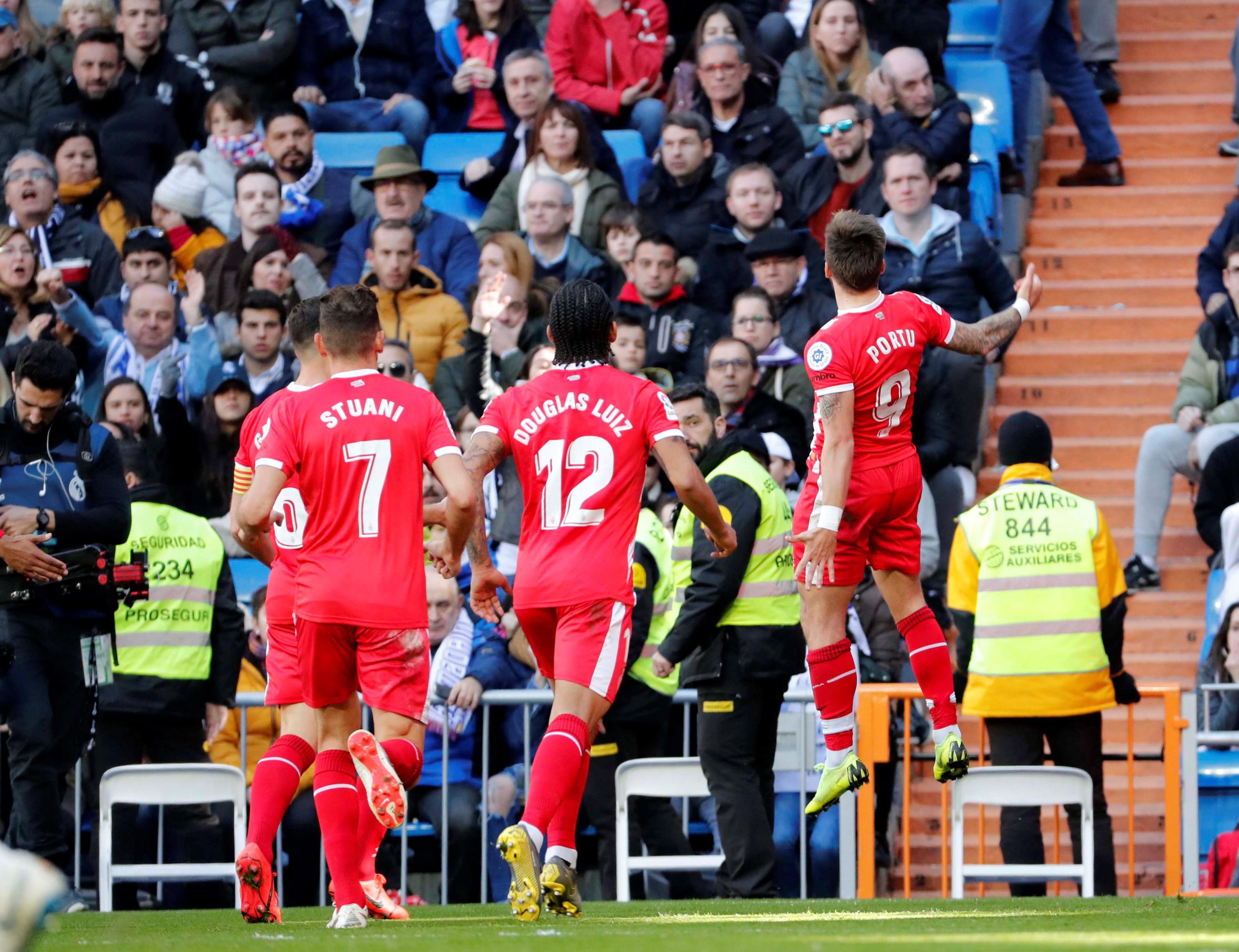 足坛并不出 足坛并不出