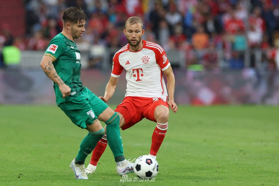 中的坚决执 中的坚决执