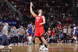 之间形成小 之间形成小